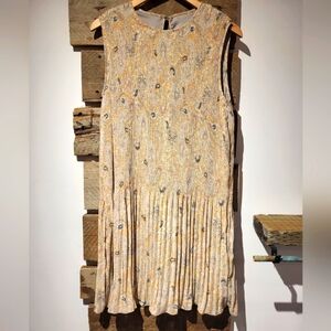 Elegant Cream and Gold Women's Dress